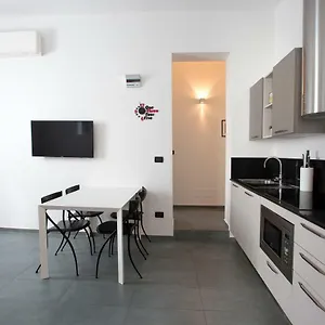 The Nest , Bologna Italien